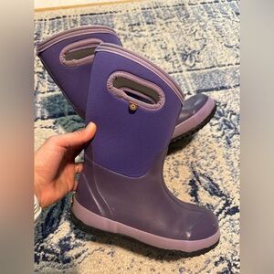 BOGS Waterproof Kids Purple Matte Boots. Size 2